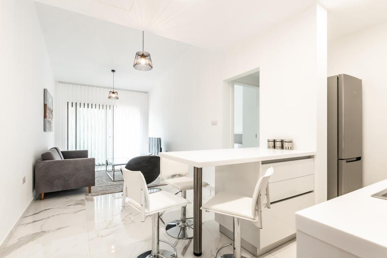 Silver House Boutique Apartment Paphos Exterior foto
