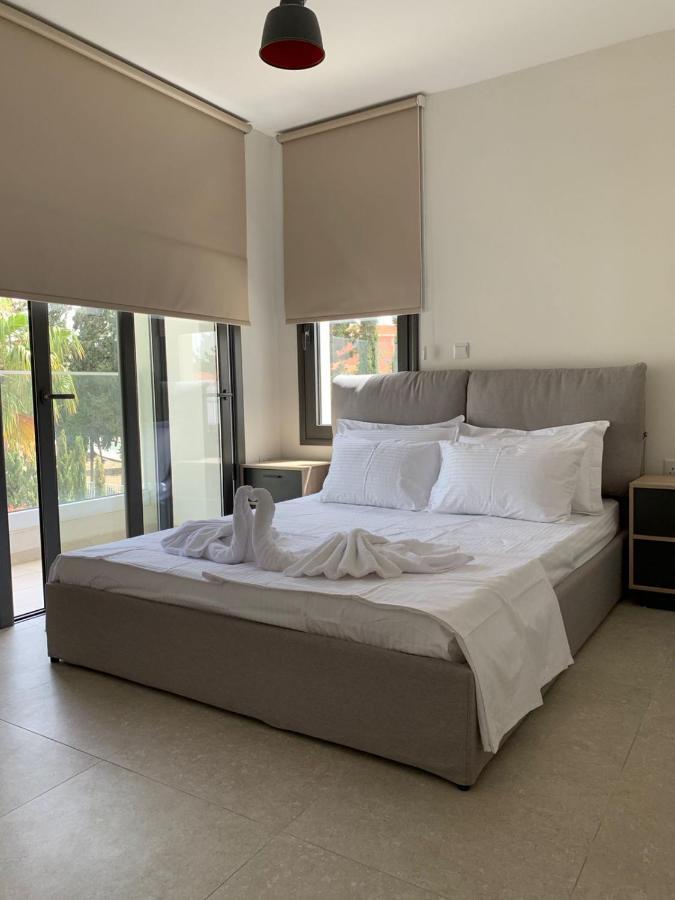 Silver House Boutique Apartment Paphos Exterior foto
