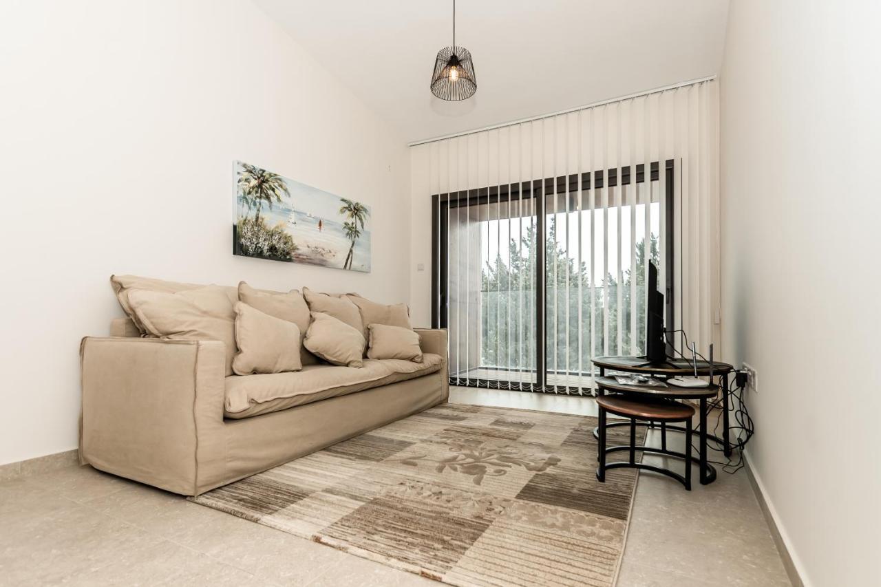 Silver House Boutique Apartment Paphos Exterior foto