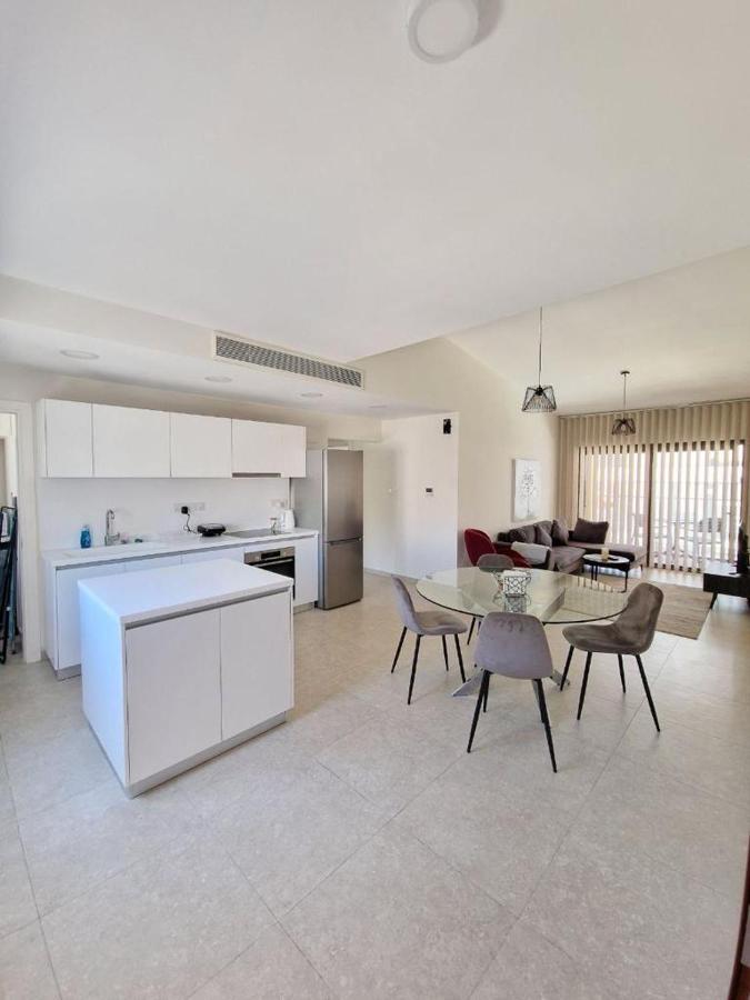 Silver House Boutique Apartment Paphos Exterior foto